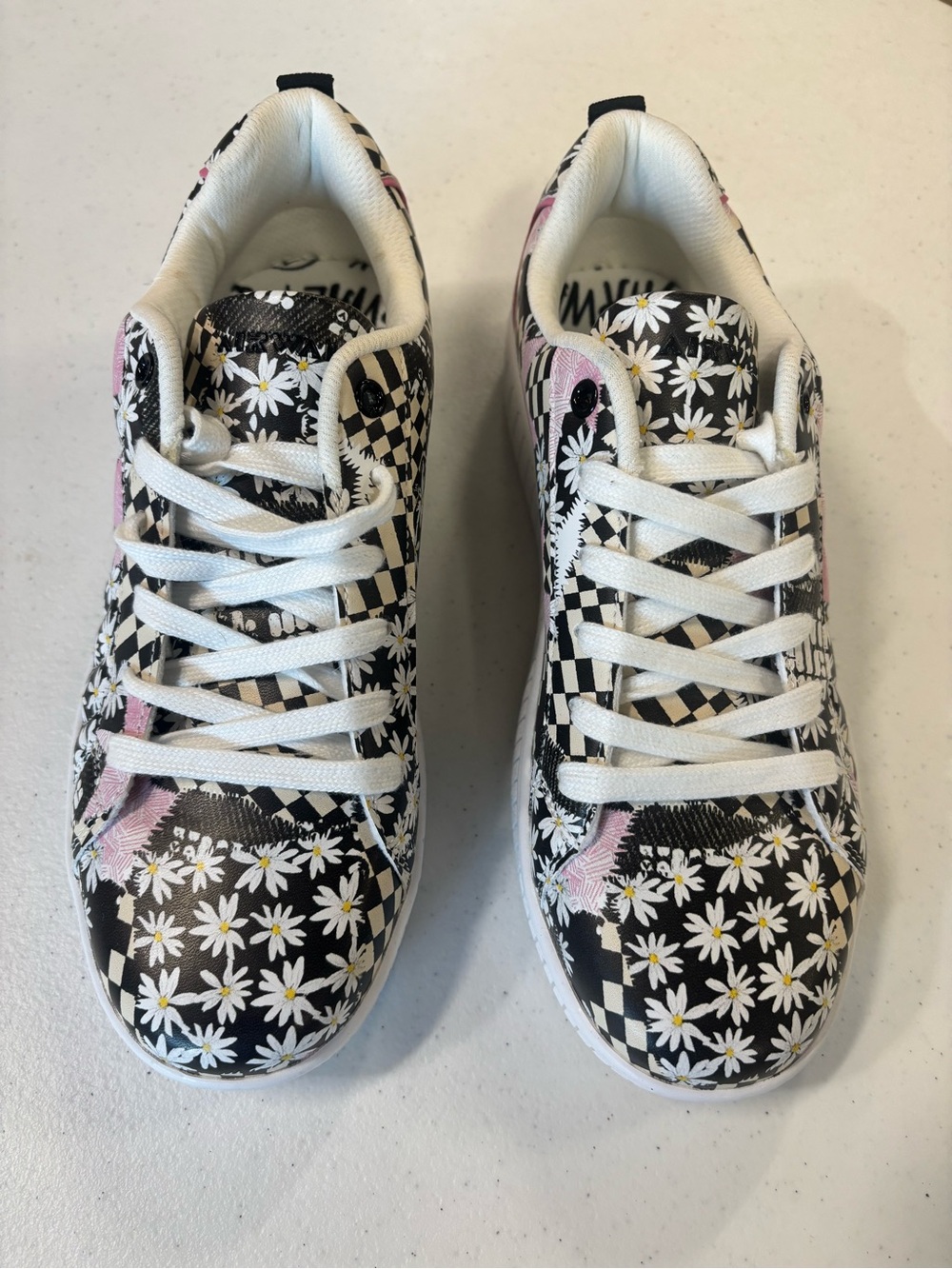 Airwalk - Daisy Checkerboard Sneakers - Black, White & Pink